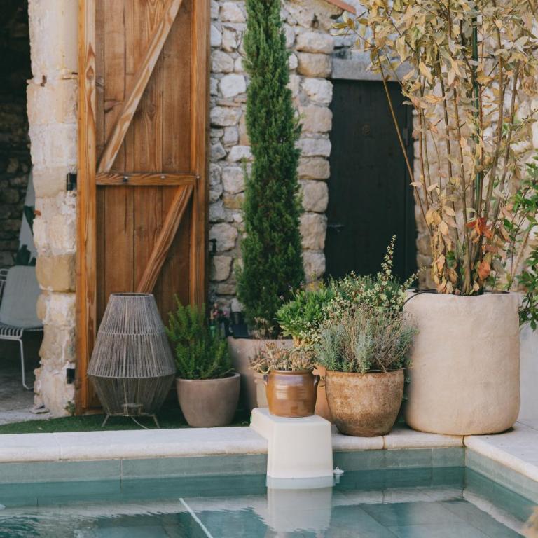 Authentique maison en pierre avec piscine aux portes d'Uzès - Villa 2 Chambres - 2