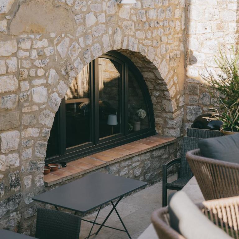 Authentique maison en pierre avec piscine aux portes d'Uzès - Villa 2 Chambres - 16