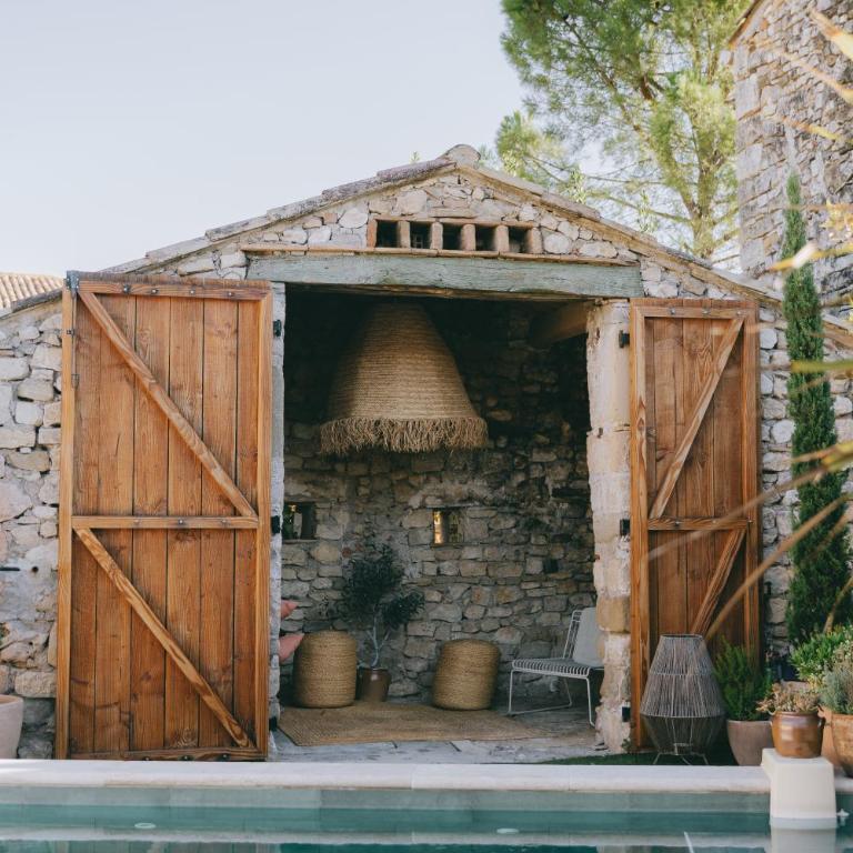 Authentique maison en pierre avec piscine aux portes d'Uzès - Villa 2 Chambres - 11