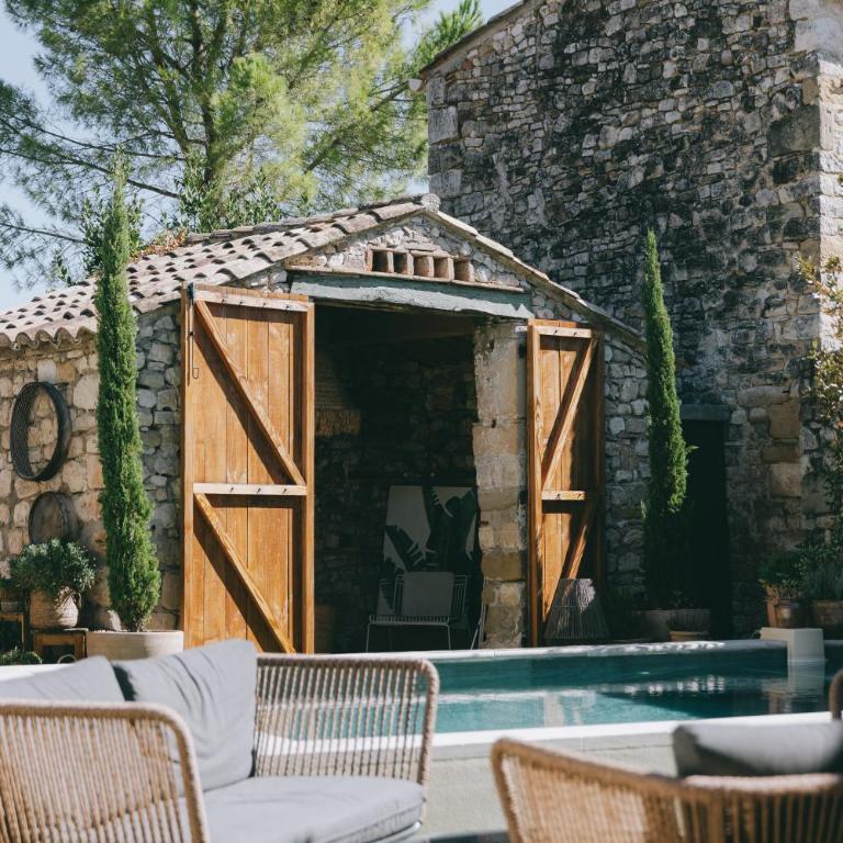 Authentique maison en pierre avec piscine aux portes d'Uzès - Villa 2 Chambres - 14