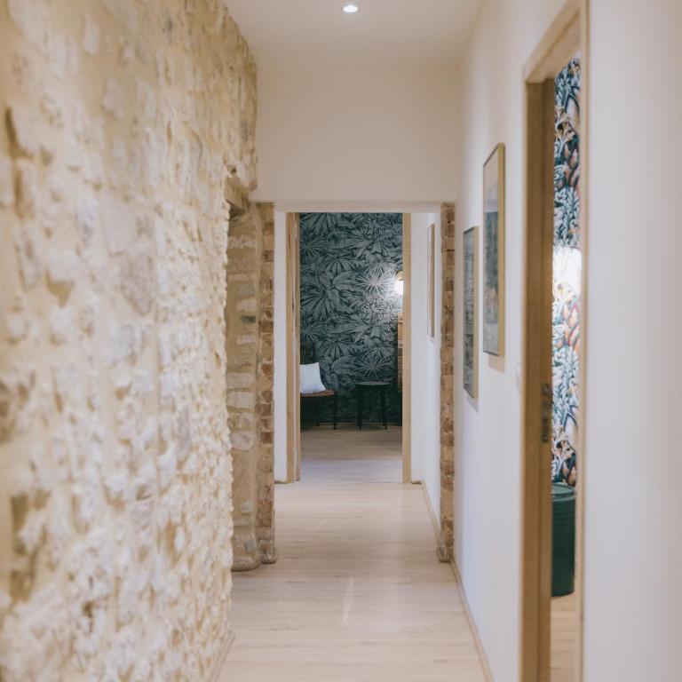 Authentique maison en pierre avec piscine aux portes d'Uzès - Villa 2 Chambres - 58