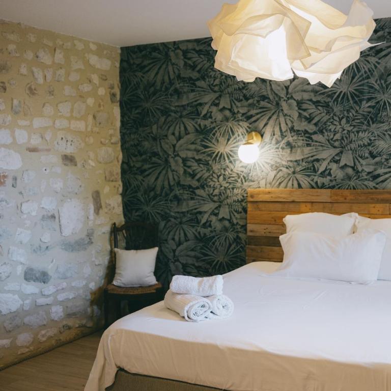 Authentique maison en pierre avec piscine aux portes d'Uzès - Villa 2 Chambres - 72