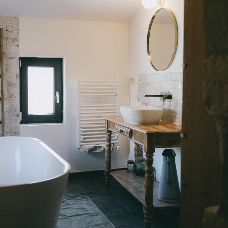 Authentique maison en pierre avec piscine aux portes d'Uzès - Villa 2 Chambres - 64