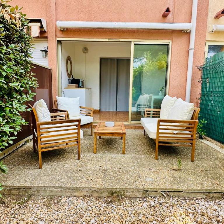 Studio cosy avec jardinet, piscine et tennis - Apartment mit 1 Schlafzimmer - 19