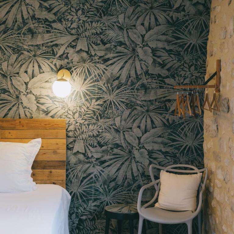 Authentique maison en pierre avec piscine aux portes d'Uzès - Villa 2 Chambres - 70