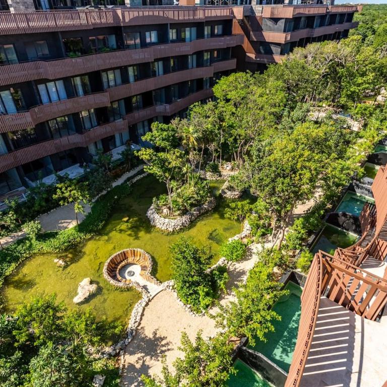 Deluxe 1 bdr hotel zone rooftop pool w sea view - Apartment - 30