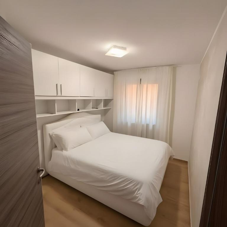 Appartamento Alba di Poggio al Sole - Appartamento Deluxe con 2 Camere da Letto e Balcone - 6