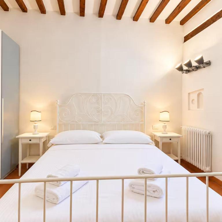 Borgo Allegri Apartment - One-Bedroom Apartment - 18