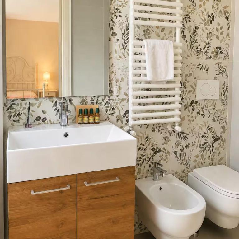 Borgo Allegri Apartment - One-Bedroom Apartment - 25