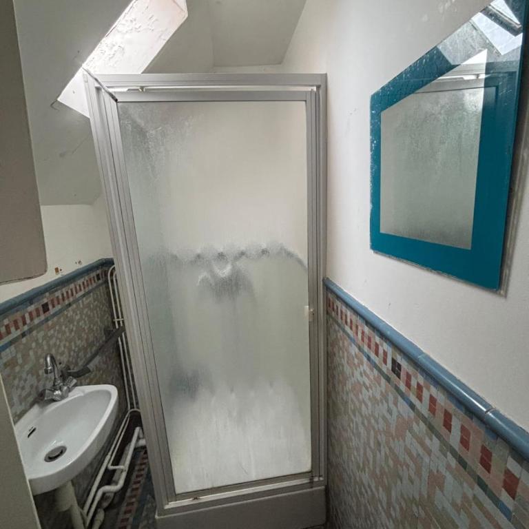 Large family villa 50m from the beach - Vacation Home - 12