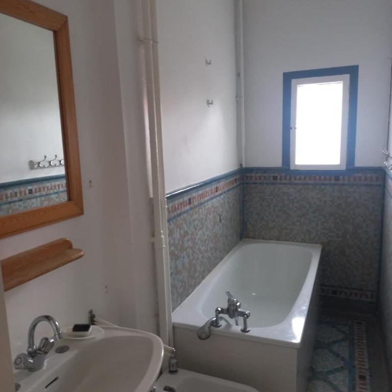 Large family villa 50m from the beach - Vacation Home - 14