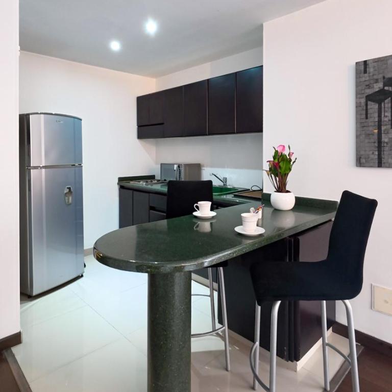 Richmond Suites Hotel - Suite con cama extragrande - 18