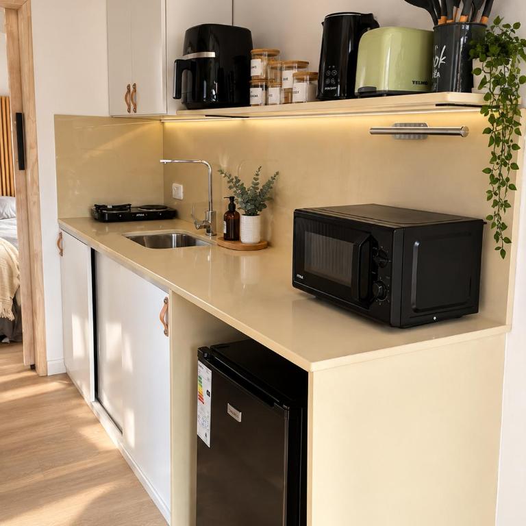 Urban Box - One-Bedroom House - 3