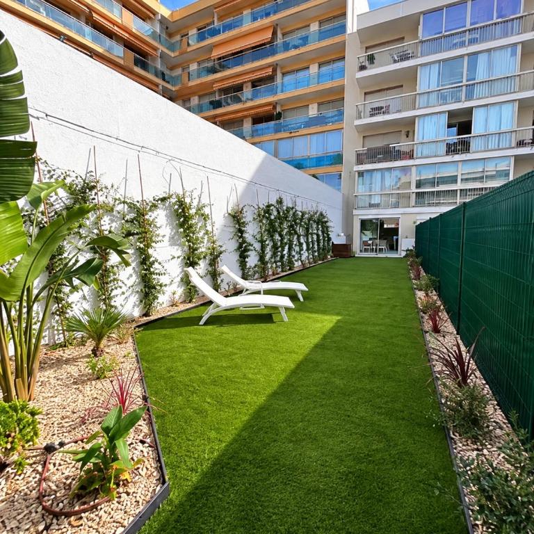 Riviera 1 ou Riviera 2 ou réservez les 2 Front de Mer Cagnes sur Mer Promenade de la plage - Appartement - Vue sur Jardin - 9