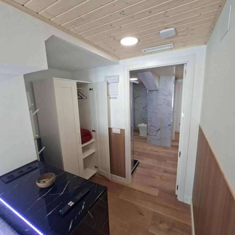 Isabel Guest House - Doppelzimmer mit eigenem Bad - 3