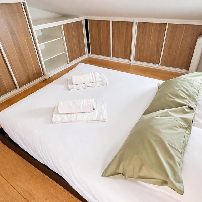CLIM - 1 ch 1 sdb - Duplex moderne - Appartement en Duplex - 27