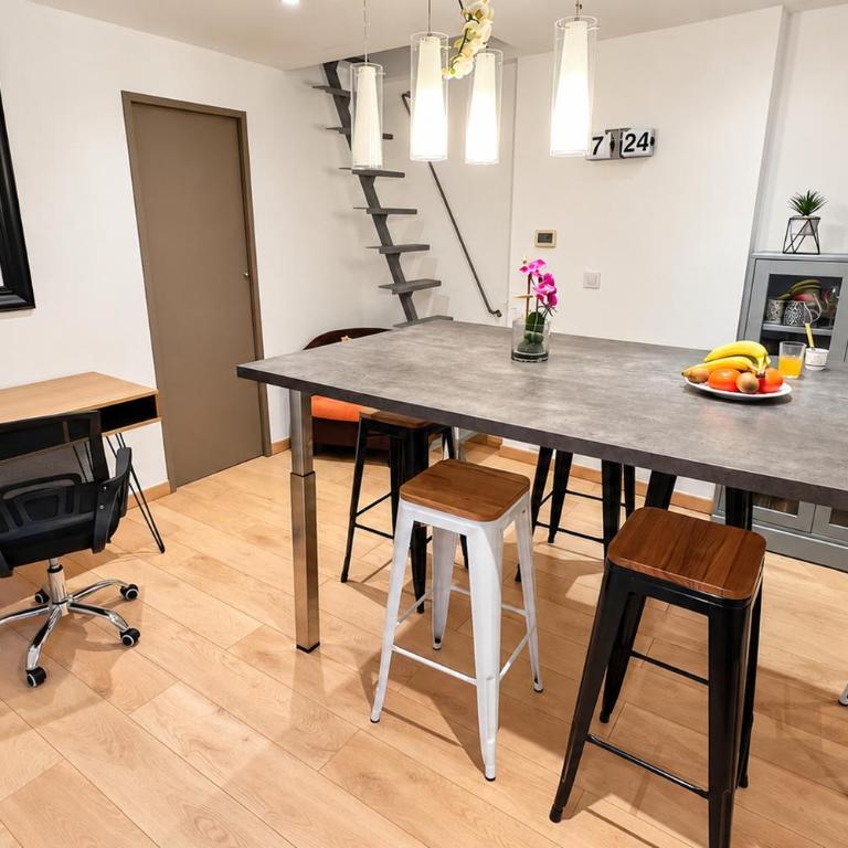 CLIM - 1 ch 1 sdb - Duplex moderne - Appartement en Duplex - 15