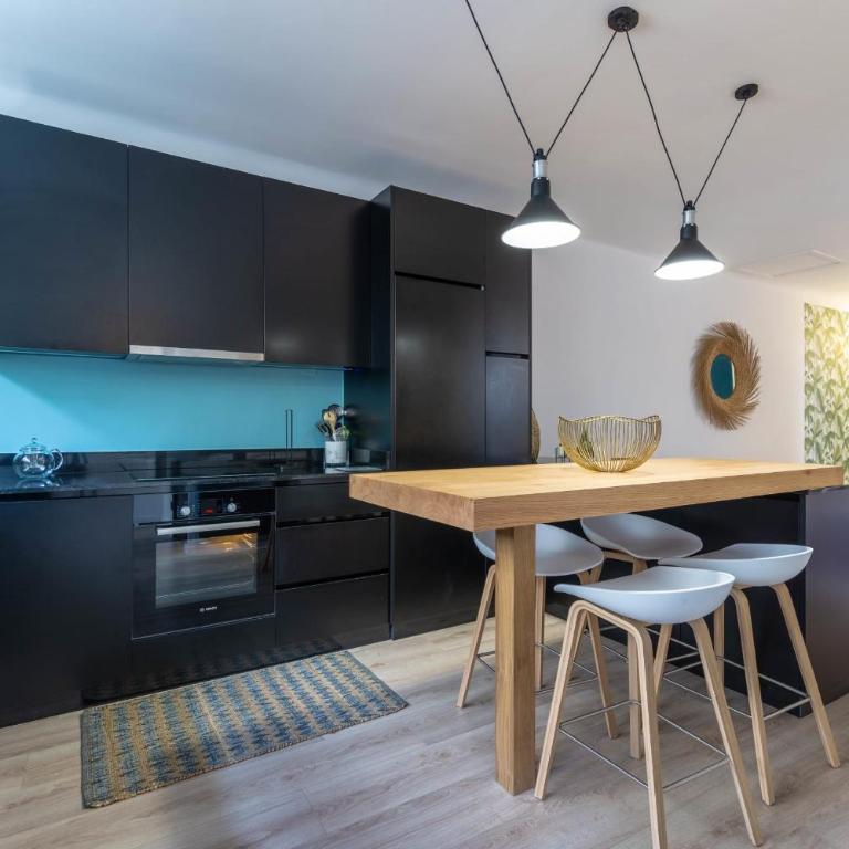 COCOON KEYWEEK Holiday House with lovely patio in Biarritz city center - Maison de Vacances - 8
