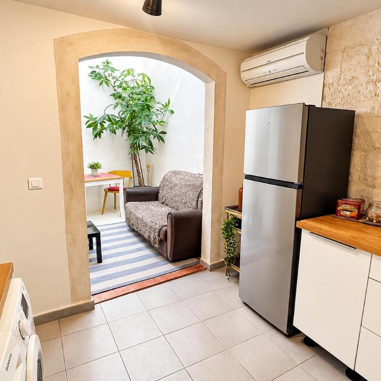 CLIM - 1 ch 1 sdb - Triplex atypique - Appartement 1 Chambre - 7