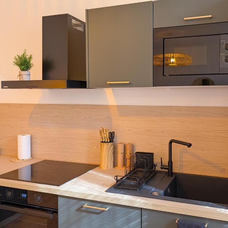 Le Nagomi Sérénité & Confort en centre-ville de Gap - Appartement 2 Chambres - Vue sur Ville - 8
