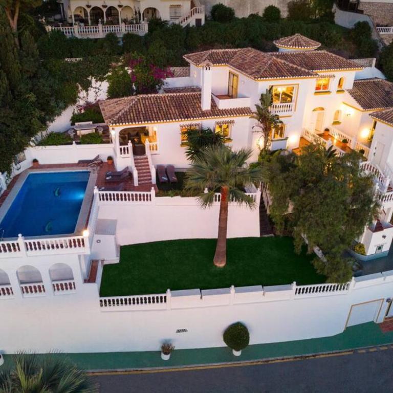 Large Family Villa 500m From Beach with Stunning Views - 6 bedroom Villa - 1