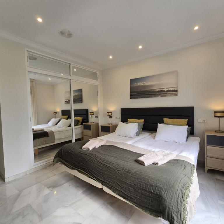 Large Family Villa 500m From Beach with Stunning Views - 6 bedroom Villa - 21