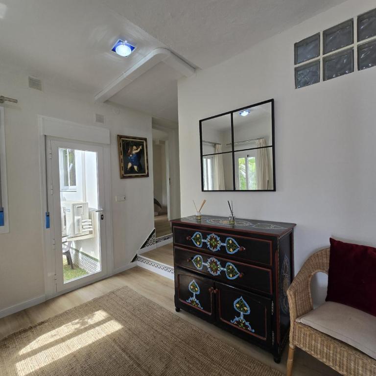 Large Family Villa 500m From Beach with Stunning Views - 6 bedroom Villa - 26