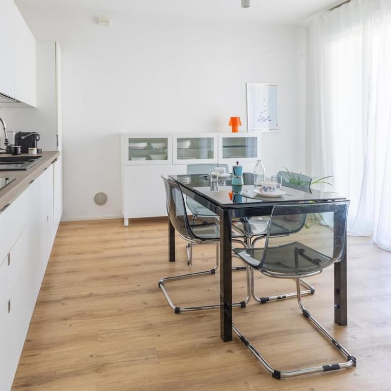 HOST4U- Scarsellini Apartment - Appartamento con 2 Camere da Letto - 11