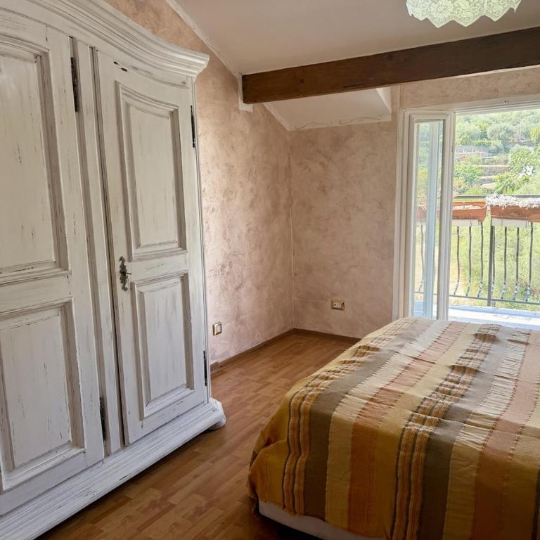 HOST4U IMperia - Casa Uccia Artallo - Appartamento con 2 Camere da Letto - 15