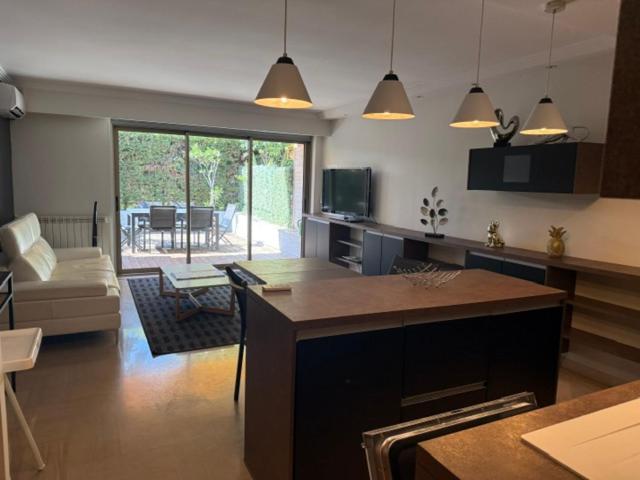 A deux pas des plages, Appartement-villa climatisé avec piscine et parc - Appartement 2 Chambres - 10