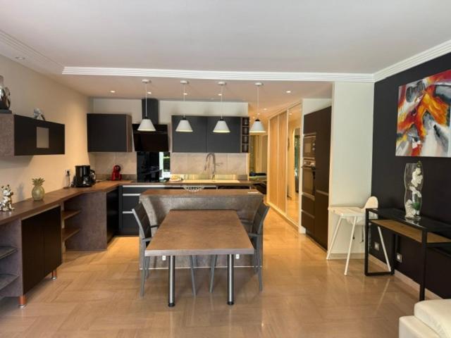 A deux pas des plages, Appartement-villa climatisé avec piscine et parc - Appartement 2 Chambres - 8
