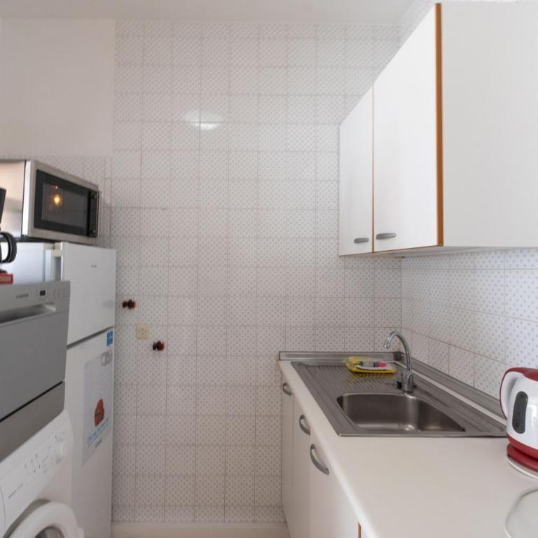 WELCS APARTAMENTOS FALCONERA con piscina - Apartamento - 9