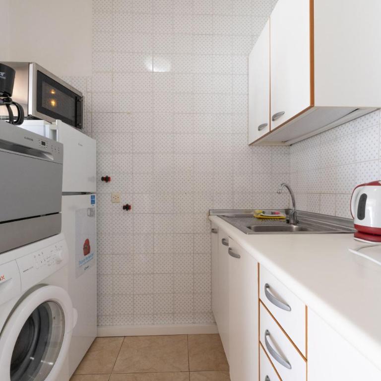WELCS APARTAMENTOS FALCONERA con piscina - Apartamento - 10
