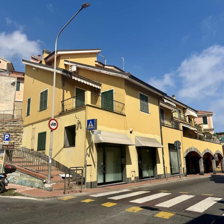 HOST4U IMperia MaAdel s Nest in the City Center - Appartamento con 2 Camere da Letto - 21