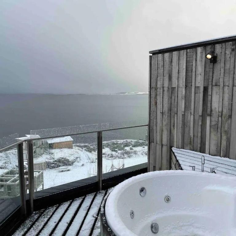 Beautiful penthouse with amazing views - One-Bedroom Apartment - 13
