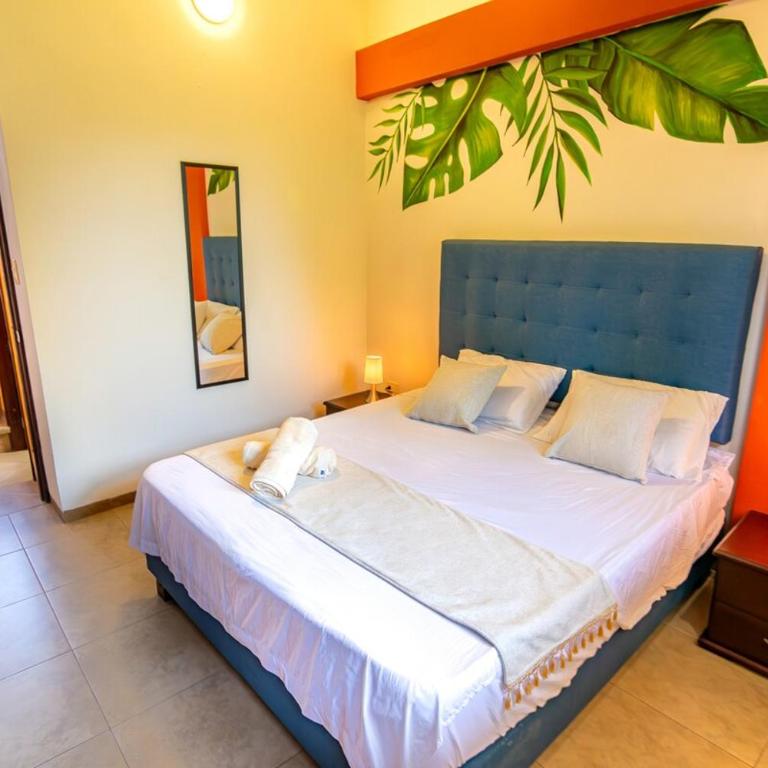 Hillside Views Bogaloo Suite -Terrace y Pool - Gym - Apartamento de 2 dormitorios - 2