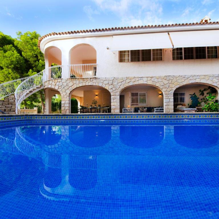 Villa con piscina en Altea - Casa de 5 dormitorios - 10