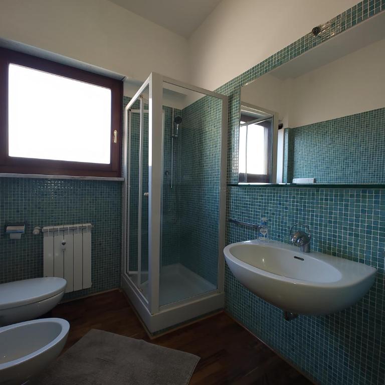 Vassallo B&B - Chambre Double ou Lits Jumeaux avec Salle de Bains Commune - 60