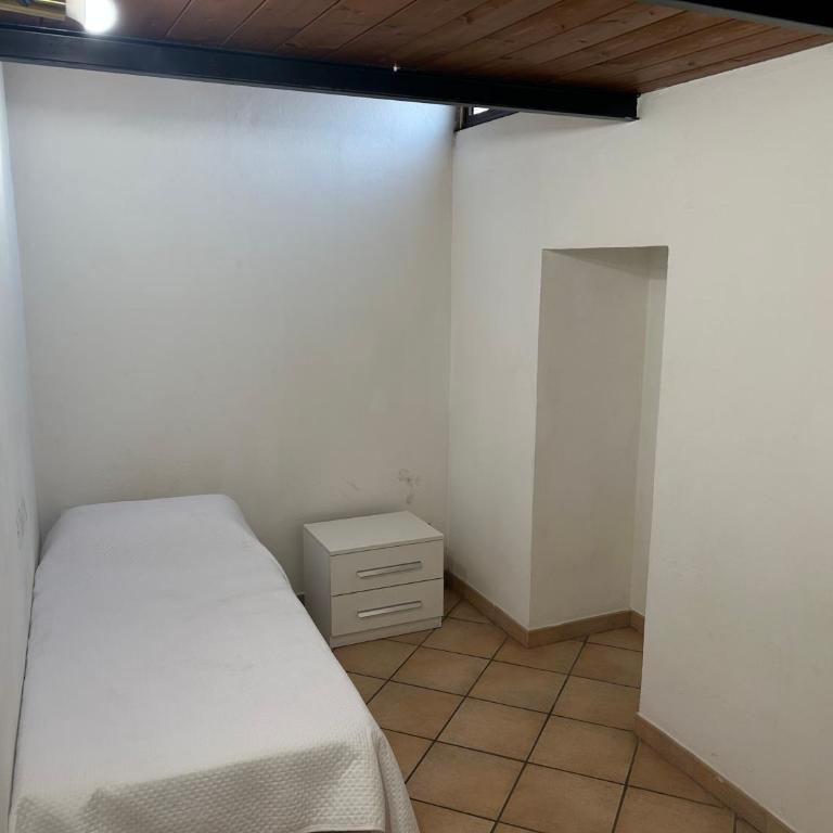 Francigena Viterbo Apartment con parcheggio gratuito a soli 2 minuti - Appartamento con 3 Camere da Letto - 5