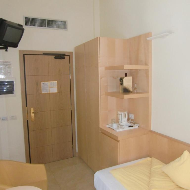 Beach Hotel Du Lac Malcesine - Camera Singola Standard con Balcone - 4