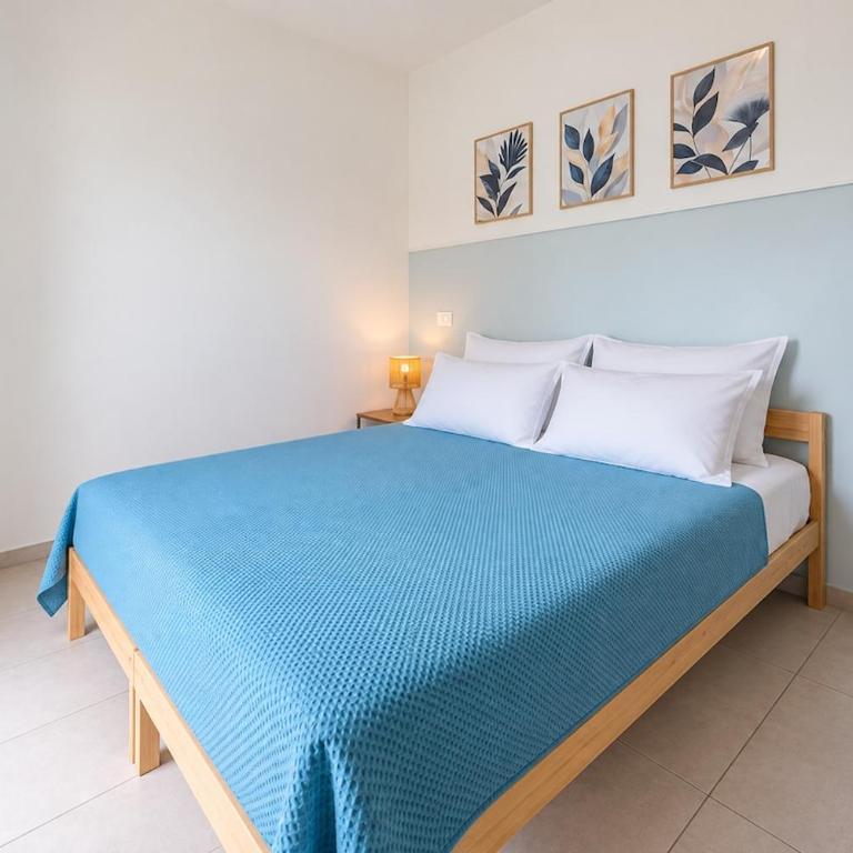 Blue Garden Como - 2BR - Free Parking - Appartamento con 3 Camere da Letto - 5