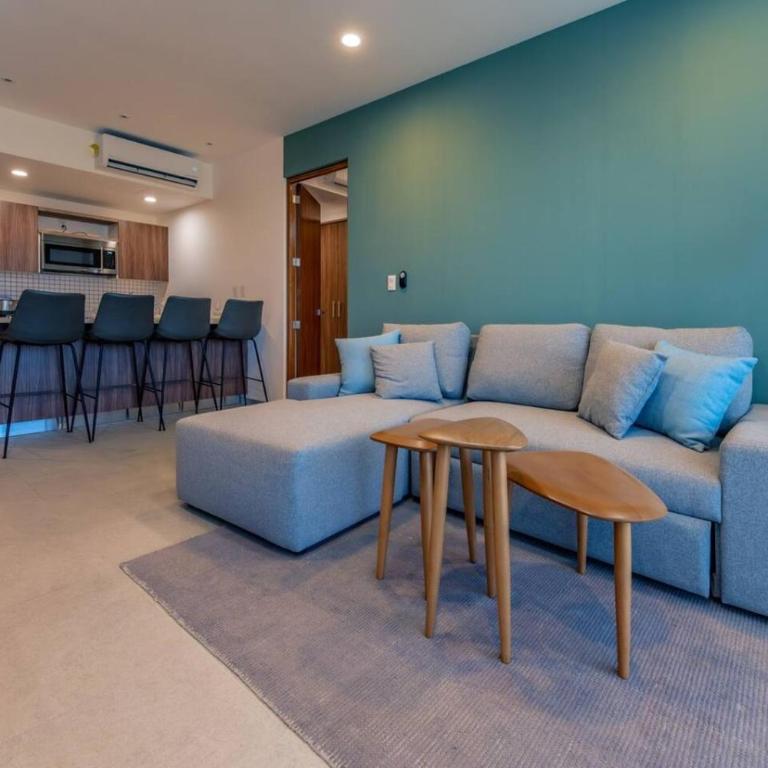 2 BR Penthouse Private Pool y Parking Sleeps 8 - Apartment - 6