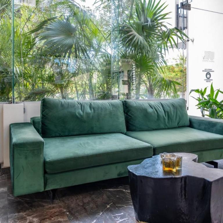 2 BR Penthouse Private Pool y Parking Sleeps 8 - Apartment - 17