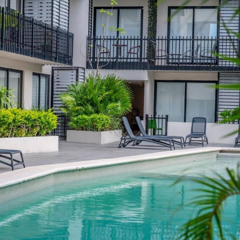 2 BR Penthouse Private Pool y Parking Sleeps 8 - Apartment - 30