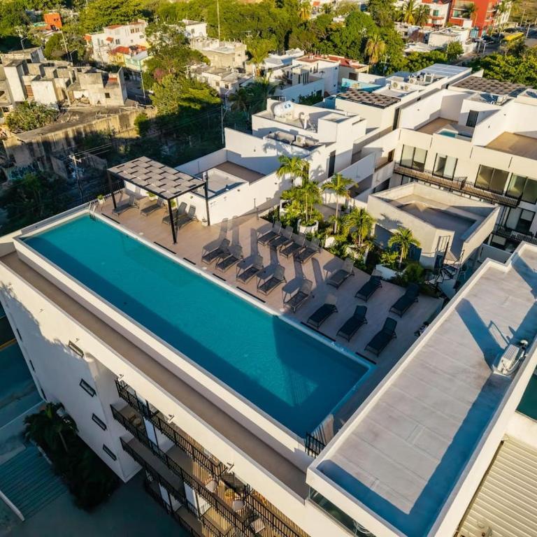 2 BR Penthouse Private Pool y Parking Sleeps 8 - Apartment - 37