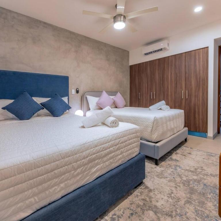 2 BR Penthouse Private Pool y Parking Sleeps 8 - Apartment - 45