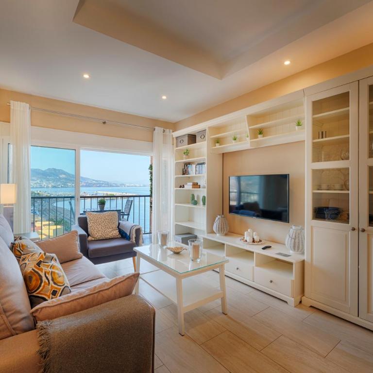 Fuengirola. Bonito apartamento en Paseo Marítimo. Espectaculares vistas al mar. Primera línea - Apartamento con vistas al mar - 6
