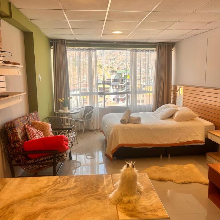 Modern City Loft5 Kitchen Elevator Sleeps 4 - Two-Bedroom Apartment - 3