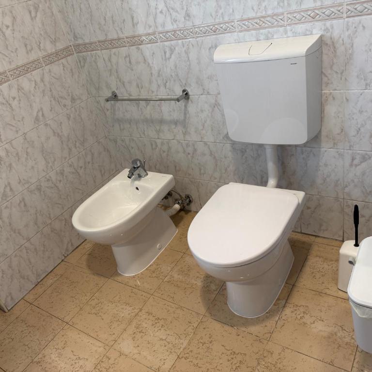 La Suite & Al Giardino - Camera Singola con Bagno in Comune - 9