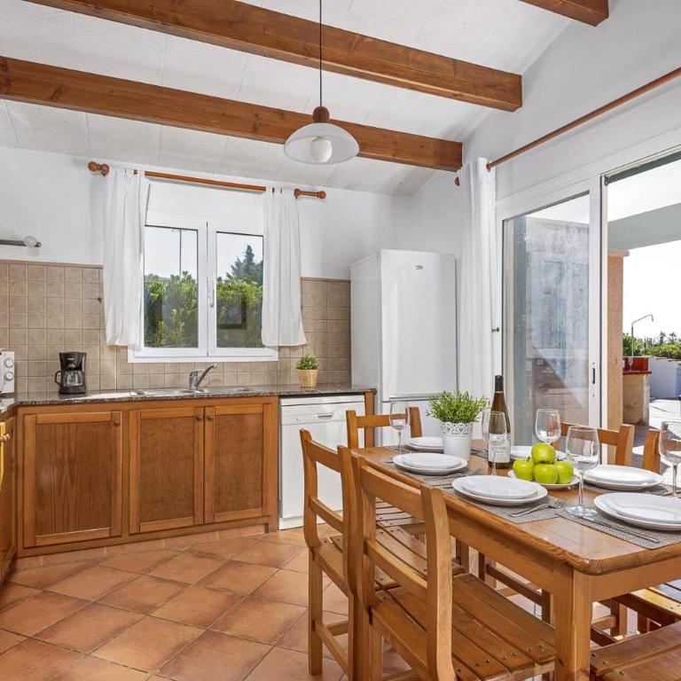 Villa Violeta by Villa Plus - Villa - 11